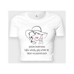 Koszulka damska cropped Jestem bezbronna. Koszulki damskie MegaKoszulki, bez wzorów, bez kołnierzyka. Za 54,90 zł.
