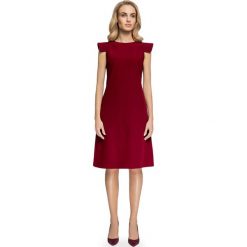 Bordowa Sukienka Trapezowa z Rękawem Skrzydełko. Czerwone sukienki balowe Molly.pl, do pracy, l, z klasycznym kołnierzykiem, mini, oversize. Za 139,90 zł.