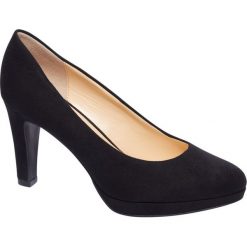 Czółenka damskie Graceland czarne. Czarne buty ślubne damskie marki Graceland, ze skóry, na obcasie. Za 79,90 zł.