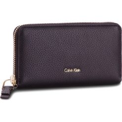 Portfele damskie: Duży Portfel Damski CALVIN KLEIN BLACK LABEL – Cosmopolitan Large Z K60K604018 001