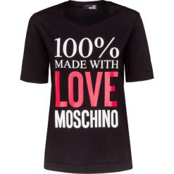 T-shirt LOVE MOSCHINO. Czarne bluzki damskie Love Moschino, s, z nadrukiem, z bawełny, z okrągłym kołnierzem, bez rękawów. W wyprzedaży za 218,00 zł.