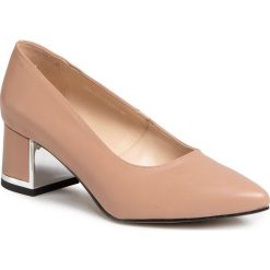 Półbuty KARINO - 3107/007-P J.Brąz. Brązowe półbuty damskie Karino, ze skóry, eleganckie. Za 279,00 zł.