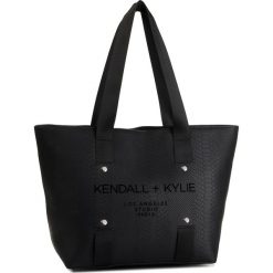 Torebka KENDALL + KYLIE - KK-HBKK-319-0007-80 Noir Melange/Black Mix. Czarne torebki klasyczne damskie KENDALL + KYLIE, bez wzorów, ze skóry ekologicznej, klasyczne, bez dodatków. Za 319,00 zł.