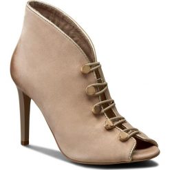 Buty zimowe damskie: Szpilki CARINII – B3928 504-J16-000-B16