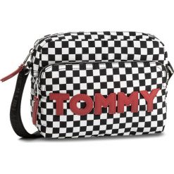 Torebka TOMMY HILFIGER - Tommy Nylon Crossover AW0AW05078 902. Czarne listonoszki damskie marki TOMMY HILFIGER, z nylonu. Za 349,00 zł.