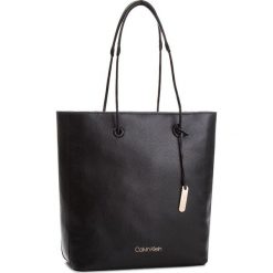 Shopper bag damskie: Torebka CALVIN KLEIN BLACK LABEL – Vertical Shopper K60K604296 001