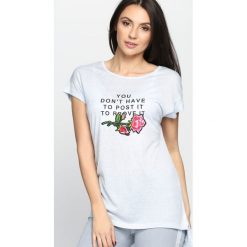 Jasnoniebieski T-shirt Chances. Niebieskie bluzki damskie Born2be, m. Za 29,99 zł.