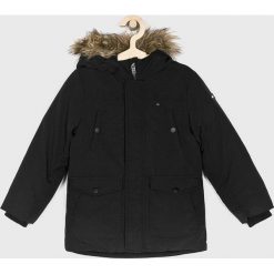 Tommy Hilfiger - Kurtka dziecięca 110-176 cm. Czarne kurtki chłopięce TOMMY HILFIGER, bez wzorów, z poliesteru, długie, z kapturem. W wyprzedaży za 549,90 zł.