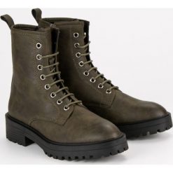 STYLOWE WORKERY GLANY. Zielone workery damskie marki Corina, eleganckie. Za 99,00 zł.