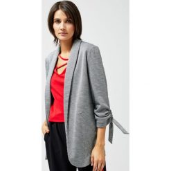 Marynarka w kratkę. Czarne marynarki damskie Moodo, l, w kratkę, z elastanu. Za 89,99 zł.