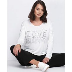 Biała Bluzka Feel Love. Białe bluzki longsleeves Born2be, xl, z aplikacjami, z okrągłym kołnierzem. Za 34,99 zł.