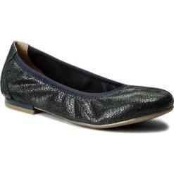 Baleriny CAPRICE - 9-22100-20 Ocean Multi 808. Niebieskie baleriny damskie Caprice, bez wzorów, z zamszu, klasyczne, bez obcasa. W wyprzedaży za 129,00 zł.