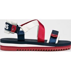 Tommy Jeans - Sandały Strap Sandal. Niebieskie kapcie męskie Tommy Jeans, bez wzorów, z jeansu. Za 299,90 zł.