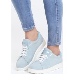 Niebieskie Buty Sportowe Leaving Warsaw. Niebieskie buty sportowe damskie Born2be, bez wzorów, sportowe. Za 59,99 zł.