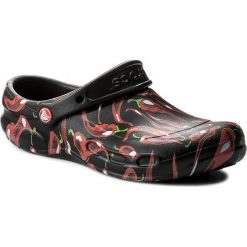 Klapki CROCS - Bistro Peppers Clog 204283 Black. Czerwone klapki męskie marki Crocs, bez wzorów, z tworzywa sztucznego. W wyprzedaży za 169,00 zł.