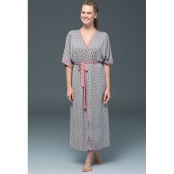 Szlafroki damskie: Damski szlafrok Rose Dots – modal