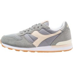 Diadora Tenisówki i Trampki neutral gray/bleached sand. Szare tenisówki damskie Diadora, ze skóry. Za 379,00 zł.