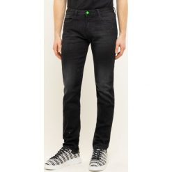 Jeansy Slim Fit Emporio Armani 3H1J06 1D9SZ F944. Czarne jeansy męskie Emporio Armani, m, bez wzorów, z elastanu. W wyprzedaży za 499,00 zł.