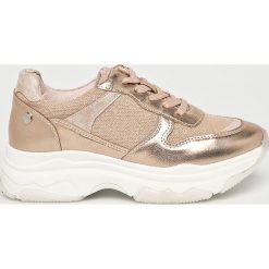 XTI - Buty. Różowe buty sportowe damskie Xti, bez wzorów, z materiału, sportowe. W wyprzedaży za 169,90 zł.