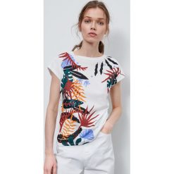 T-shirt z bawełny i modalu - Biały. Białe t-shirty damskie Reserved, s, bez wzorów, z bawełny, bez kołnierzyka. Za 39,99 zł.