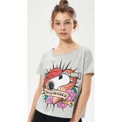 Piżamy damskie: Dwuczęściowa piżama snoopy – Jasny szar