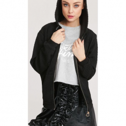 Czarna Bluza Greenland. Czarne bluzy damskie other, l. Za 59,99 zł.