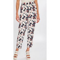 Vero Moda - Spodnie. Niebieskie spodnie damskie Vero Moda, s, z poliesteru. W wyprzedaży za 59,90 zł.