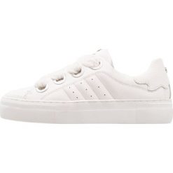 Trampki i tenisówki damskie: DNA Footwear BV Tenisówki i Trampki white