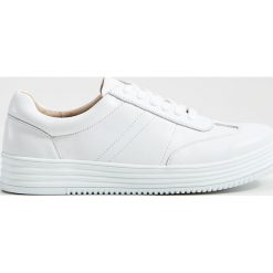 Buty sportowe ze skóry naturalnej -. Buty sportowe damskie Mohito, bez wzorów, ze skóry, sportowe. Za 199,99 zł.