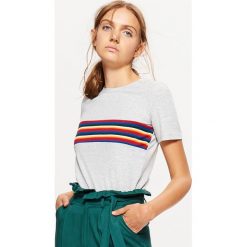T-shirty damskie: Koszulka z tęczowymi paskami - Jasny szary