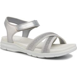 Sandały GEOX - J S.Sukie G. B J020VB 0NFEW C1007 D Silver. Szare klapki damskie Geox, ze skóry ekologicznej, bez zapięcia. W wyprzedaży za 209,00 zł.