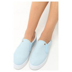 Niebieskie Slip On Alba. Niebieskie trampki damskie slip on Born2be. Za 14,99 zł.