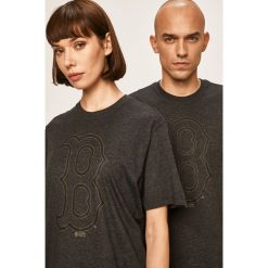 47brand - T-shirt. Szare bluzki damskie 47brand, s, z nadrukiem, z bawełny, z okrągłym kołnierzem. W wyprzedaży za 99,90 zł.