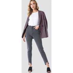 Spodnie damskie: NA-KD Jeansy slim z wysokim stanem - Grey