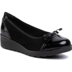 Półbuty GO SOFT - EST-2215-01 Black. Czarne półbuty damskie GO SOFT, bez wzorów, ze skóry, bez obcasa, na koturnie, bez zapięcia. Za 159,99 zł.