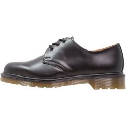 Dr. Martens 1461 Oksfordki black. Czarne jazzówki damskie Dr. Martens, bez wzorów, ze skóry, klasyczne, bez obcasa, na sznurówki. Za 629,00 zł.