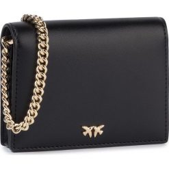 Torebka PINKO - Jolie Simply Credit Card PE 20 PLTT 1P21KX Y5F Black Z99. Czarne torebki klasyczne damskie Pinko, bez wzorów, ze skóry, eleganckie, bez dodatków. W wyprzedaży za 309,00 zł.
