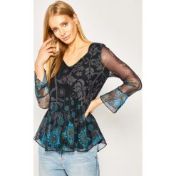 Bluzka Desigual Brouke 20SWTKC0. Czarne bluzki damskie Desigual, xs, bez wzorów, z elastanu, bez kołnierzyka, bez rękawów. W wyprzedaży za 239,00 zł.