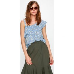 Medicine - Top Basic. Niebieskie bluzki damskie MEDICINE, s, w kwiaty, z wiskozy, casualowe, z asymetrycznym kołnierzem. W wyprzedaży za 39,90 zł.