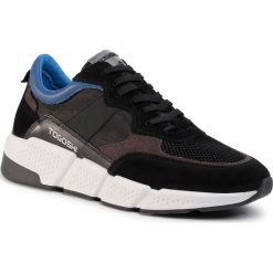 Sneakersy TOGOSHI - TG-12-04-000172 631. Czarne sneakersy męskie Togoshi, bez zapięcia. W wyprzedaży za 289,00 zł.