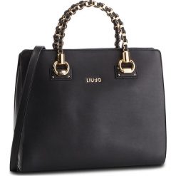 Torebka LIU JO - L Satchel N19099 E0040 Nero 22222. Czarne torebki klasyczne damskie Liu Jo, bez wzorów, ze skóry ekologicznej, klasyczne, bez dodatków. Za 739,00 zł.