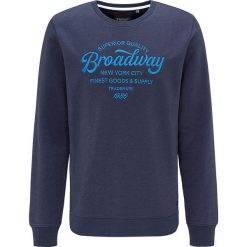 Bluza "Sly" w kolorze granatowym. Niebieskie bluzy męskie Broadway NYC, m, z nadrukiem, z okrągłym kołnierzem, bez rękawów, bez kaptura. W wyprzedaży za 59,95 zł.