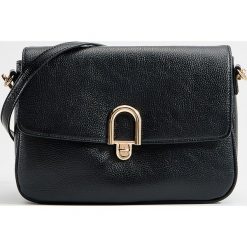Torebka typu crossbody - Czarny. Czarne torebki klasyczne damskie Mohito, bez wzorów, bez dodatków. Za 99,99 zł.