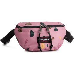 Saszetka nerka EASTPAK - Springer EK074 Terro Marshmell 25W. Różowe nerki damskie Eastpak, bez wzorów, z materiału, młodzieżowe, bez dodatków. Za 89,00 zł.