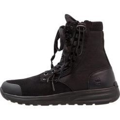 GStar CARGO Botki sznurowane black. Czarne botki męskie G-Star, z materiału, na sznurówki. W wyprzedaży za 623,20 zł.