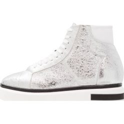 Trampki damskie slip on: Oxitaly BETTY 101 Tenisówki i Trampki wysokie silver crack