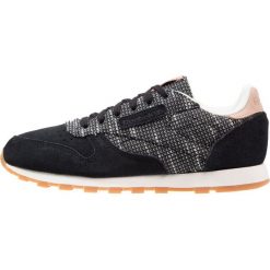 Reebok Classic Tenisówki i Trampki black/grey/sand stone. Czarne trampki chłopięce marki Reebok Classic, z gumy. W wyprzedaży za 136,95 zł.