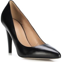 Buty damskie. Brązowe szpilki Wittchen, z aplikacjami, ze skóry, klasyczne, bez obcasa, na obcasie, bez zapięcia. W wyprzedaży za 279,90 zł.
