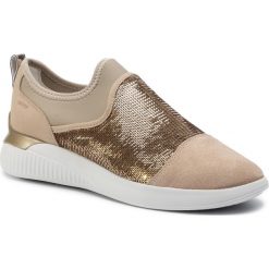 Sandały GEOX - D Theragon A D848SA 085AT CH62X Lt Taupe/Gold. Brązowe sandały damskie Geox, bez wzorów, z zamszu, bez obcasa, na płaskiej podeszwie, bez zapięcia. W wyprzedaży za 339,00 zł.