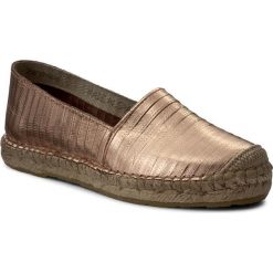 Espadryle EVA MINGE - Ysabel 1K 17MJ1372164ES 750. Różowe espadryle damskie marki Eva Minge, bez wzorów, ze skóry ekologicznej, bez obcasa, na płaskiej podeszwie. W wyprzedaży za 189,00 zł.